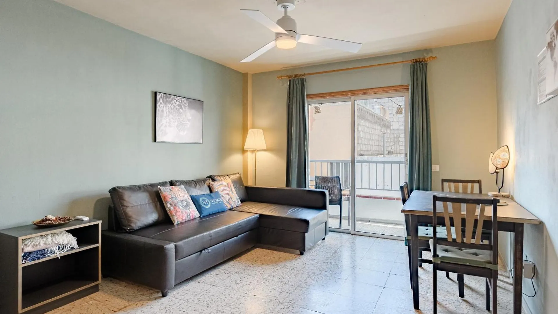 Emerald Autentic Canary Apartment Arona